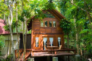 Eksklusif untuk Corporate Gathering: Penginapan Glamping di Jogja dengan Nuansa Kampung Jogja di Arkamaya Kusuma